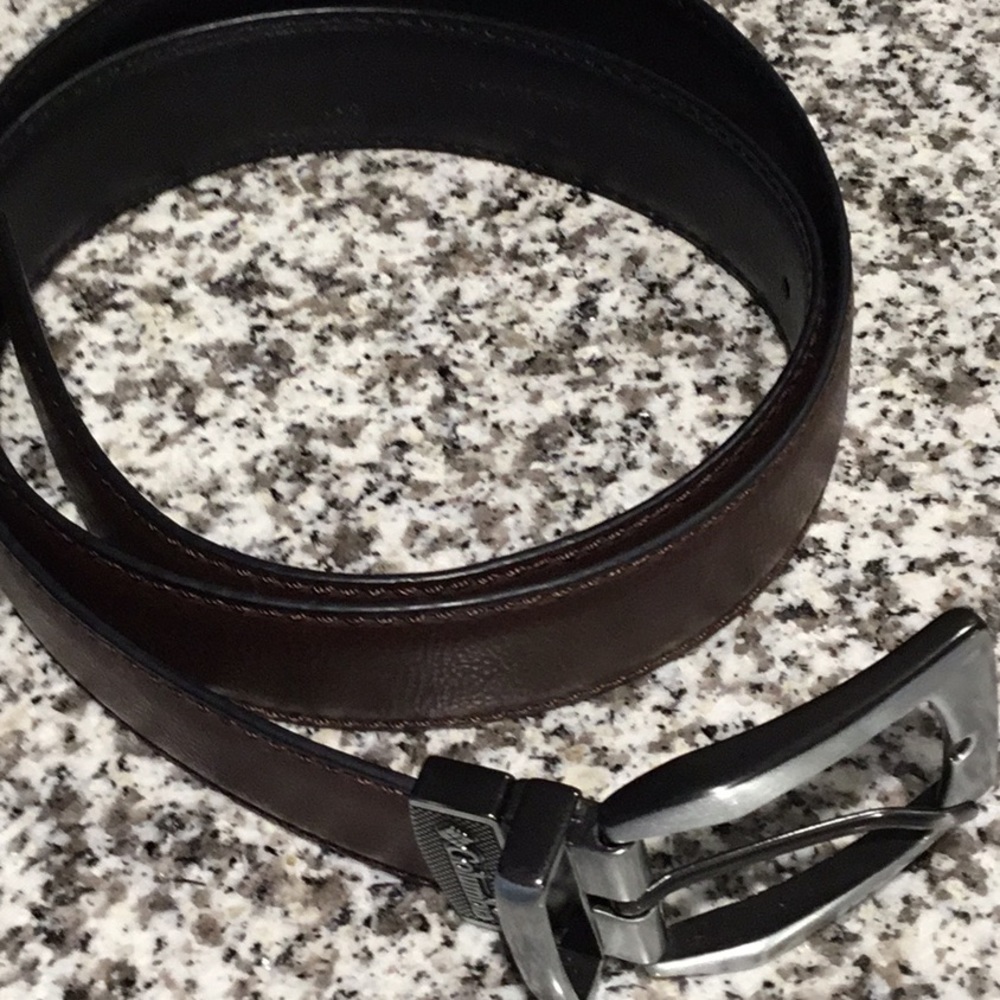 Columbia leather belt